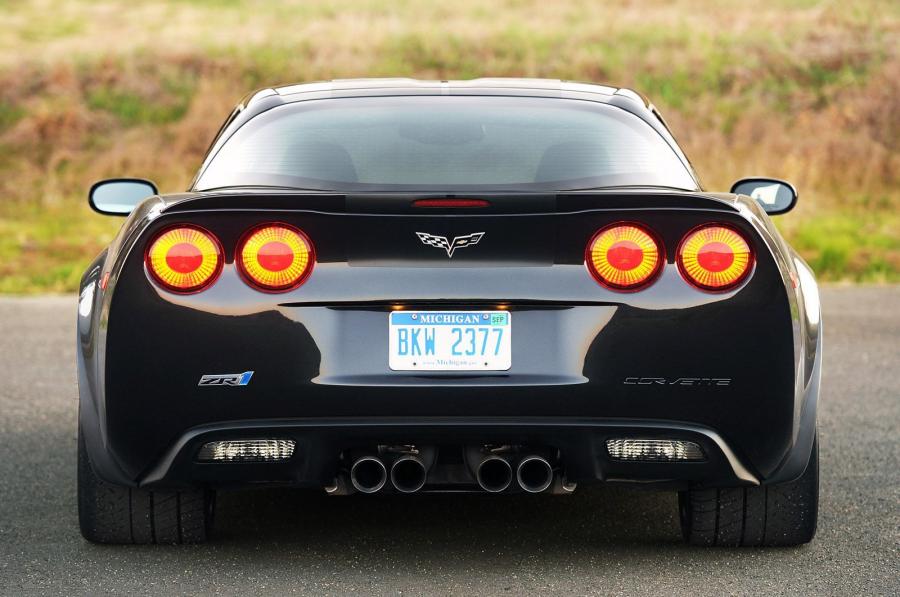  Chevrolet Corvette ZR1 2012 года  (фото 10 из 66)